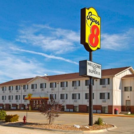 Super 8 Kingdom City Exterior photo
